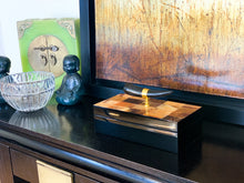 Load image into Gallery viewer, lacquer decor box with horn handle