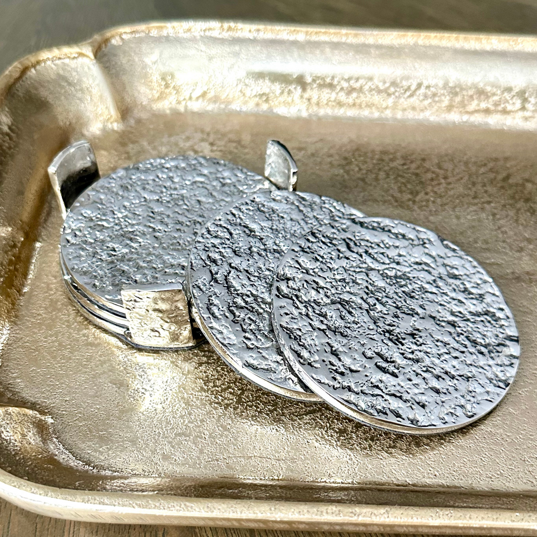 Aurea Silver Coaster Set of four with matching stand by Meraki Lily, luxury metallic drink coasters for home entertaining
