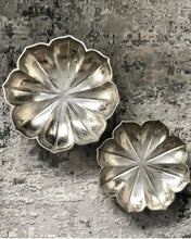 Load image into Gallery viewer, Silver flower shape metal platter, stunning serve ware, royal
