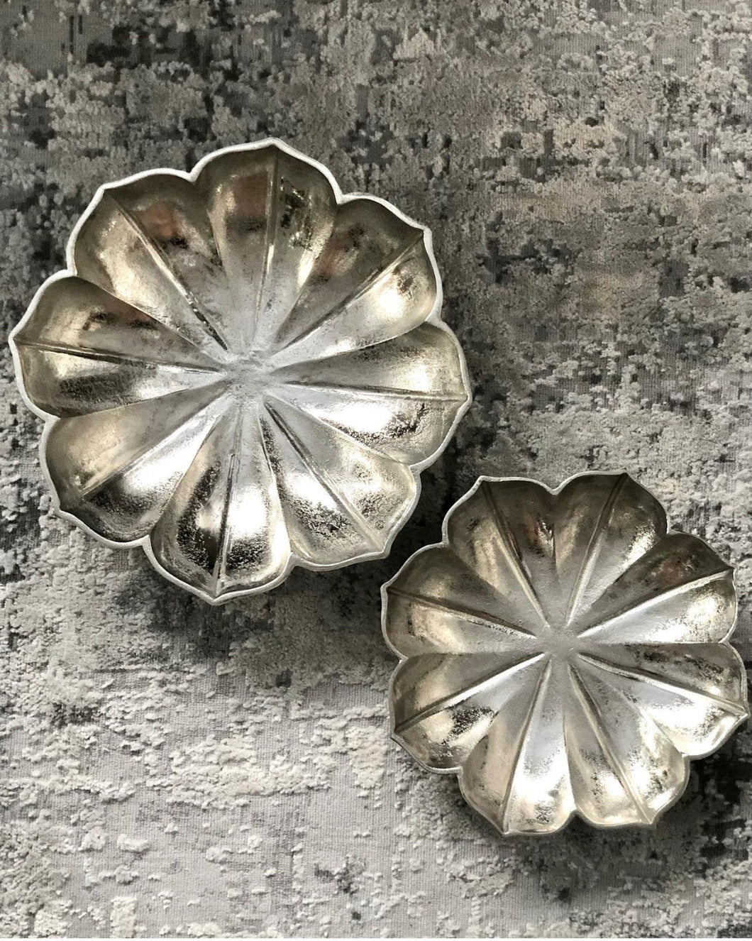 Silver flower shape metal platter, stunning serve ware, royal